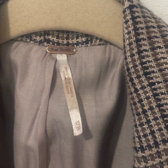 Free People Brown and Black Blazer Classic Tailored Blazer ins size XS - Picture 7 of 12